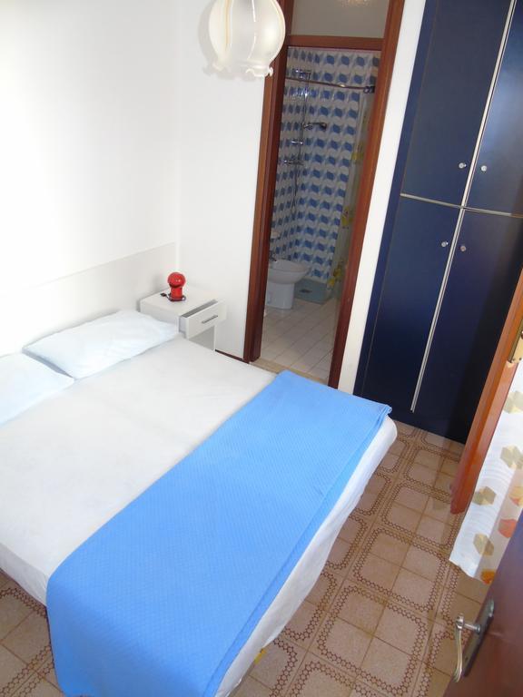 Condominio Antares Lignano Sabbiadoro Chambre photo